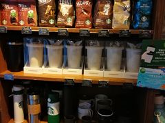 零售区-星巴克(北京南站第三店)