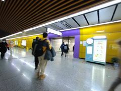 -红土地(地铁站)