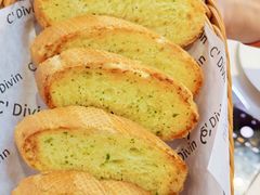 蒜香法棍-库滋明·俄罗斯特色美食(中央大街店)