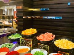 自助取餐区-夏阳湖皇冠假日酒店-自助餐厅