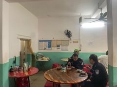 -灵山卢梅燕粉店