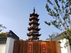 -龙华寺