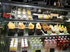 -LINE FRIENDS Garosu-gil Flagship Store
