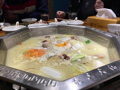 -佬土鹅肠火锅(扬中步行街店)