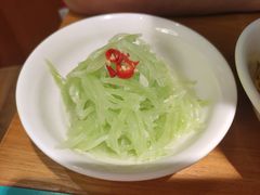 -诚铭记·虾仁汤包·成都小吃(融创店)