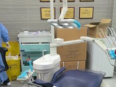 -上海仁爱医院口腔科 · 种植