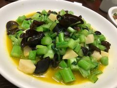 -通安客栈中餐厅·何家小馆