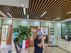 -茂菊口腔连锁(浦东南路店)