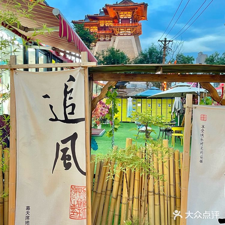 洛阳还有这种地方？？？应天门下的浪漫谁懂。。