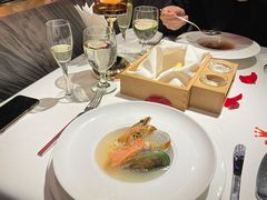 翡翠青口贝及黑虎虾海鲜清汤-王品牛排(珠海富华里店)