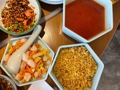 -包整·丝娃娃(一览甲秀楼风景店)