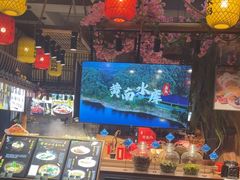 -头上红煨盐鸡·非遗院子餐厅