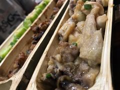竹筒鸡枞菌蒸走地鸡-胡须哥网红竹筒菜