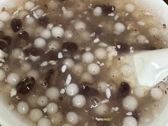 -芳婆糕团店(王府大街店)
