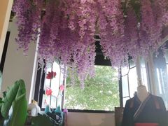 -新华书店(顺峰山公园店)