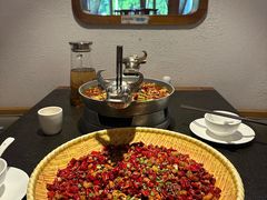 -万重锦·人文川菜馆(骡马市店)