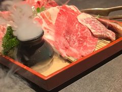 -铭牛烧肉·和牛海鲜自助(高新月牙湖店)