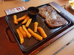 -必胜客(上海华谊新所店)