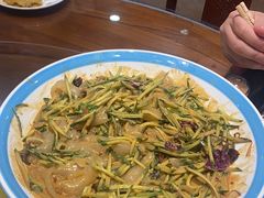 -那家老院子东北菜·饺子·小鸡炖蘑菇(艳华街店)