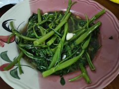 -Kat's Kitchen