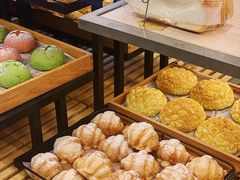 脆皮牛角包-顶东面包花园·生日蛋糕(世博店)