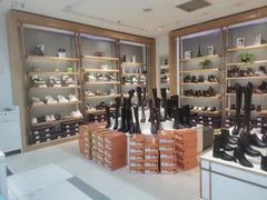 -云柏鞋业(十里堡店)