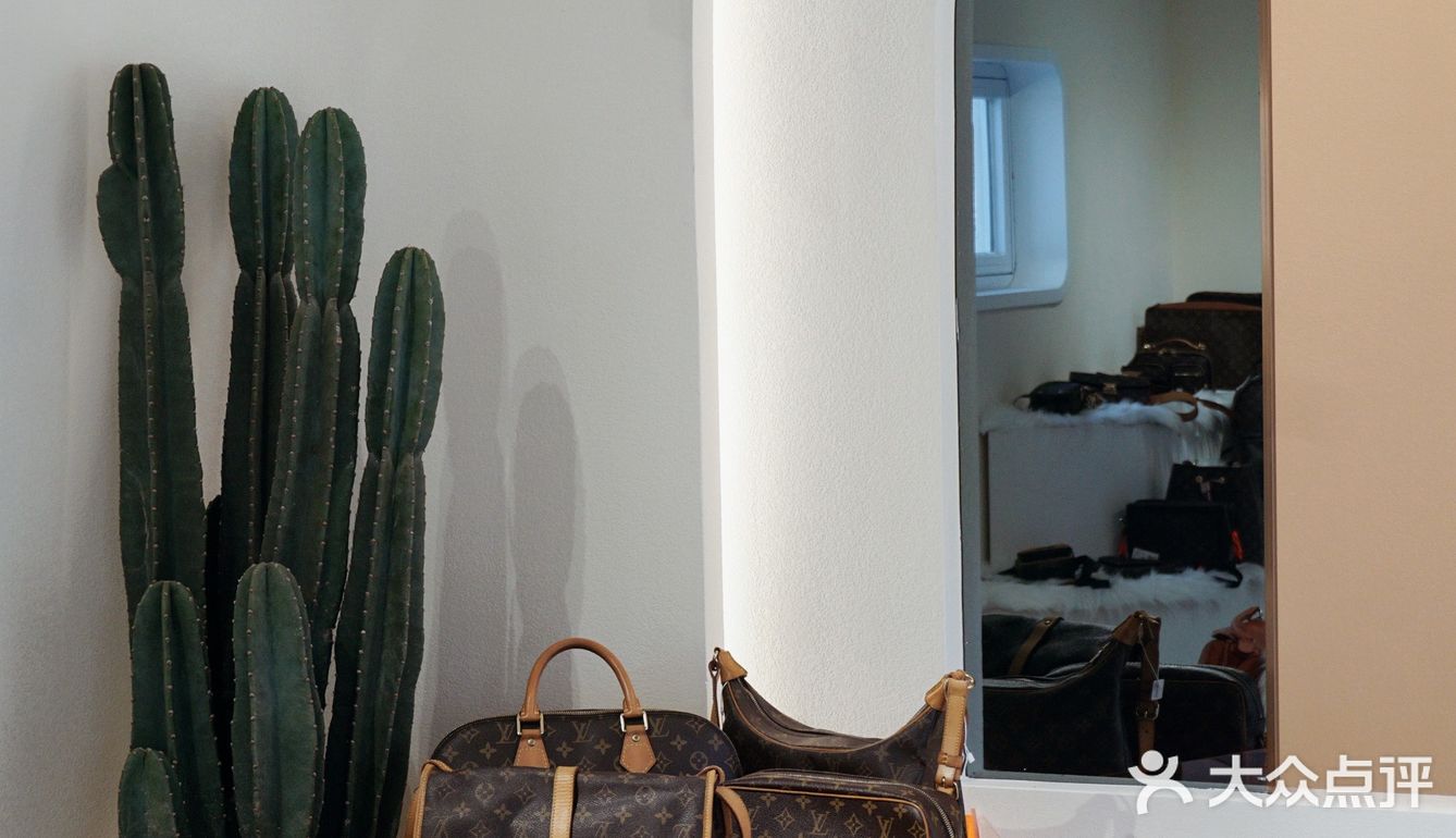 杭州探店 | 胡同里的现代感咖啡&古着店