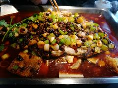 -辣尚瘾·烤鱼·新川菜(交大直营店)