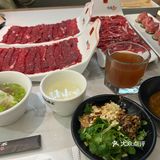 没有什么烦恼,是一顿牛肉火锅解决不了的