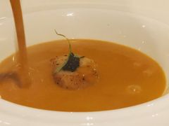 龙虾浓汤配香煎带子-圣丰索菲特·法国餐厅