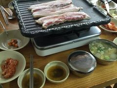 -強羌水越来烤肉店