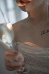 -纯色时光婚纱艺术馆WHITE