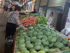 -曼阁市场水果批发市场