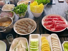 -云中捞高空旋转餐厅(商茂世纪广场店)