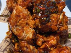 -BHC炸鸡(明洞总店)