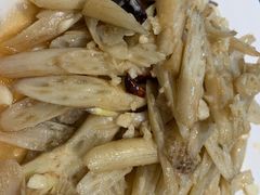 -铁锅炖灶台鱼老三炖鱼馆