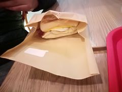 -肯德基(虹桥机场T2北指廊精选外卖点店)