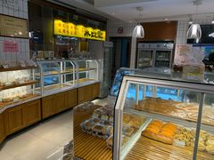 面包甜点陈列柜-老大昌(淮海中路店)