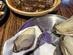 -蚝堡海鲜·威海菜·海肠捞饭·烧烤·亚洲吃蚝公司(幸福门店)