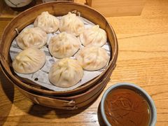 头牌蟹粉小笼-馋三尺蟹粉小笼(人民广场店)