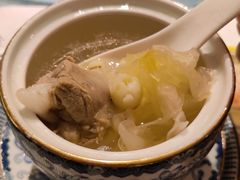 莲子银耳排骨汤-拂晓山房·私房川菜(西门店)