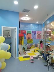 -熊小米专业儿童游泳馆