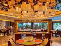 -岷山饭店-芝芝自助餐厅