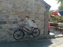 -百里峡七彩艺术小镇