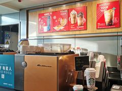 -星巴克(青岛火车北站候车大厅店)