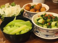 -炉小二铜锅牛蛙•川湘菜(三里屯店)