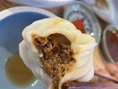 爆汁牛肉汤包-老新隆牛肉锅贴(新街口店)