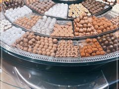 -Laderach 莱德拉(上海环贸iapm店)