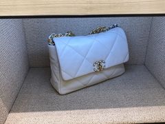 -Chanel(德基广场店)