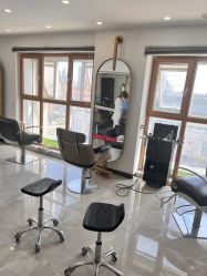 -INSI Hair Salon